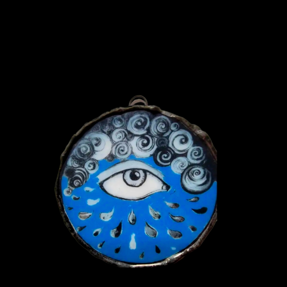 NWT The Eye of Prophecy Glass Art